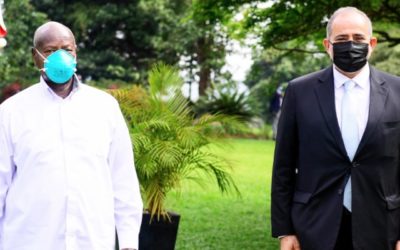 الرئيس الأوغندي يوري موسيفيني يستقبل عارف النايض
